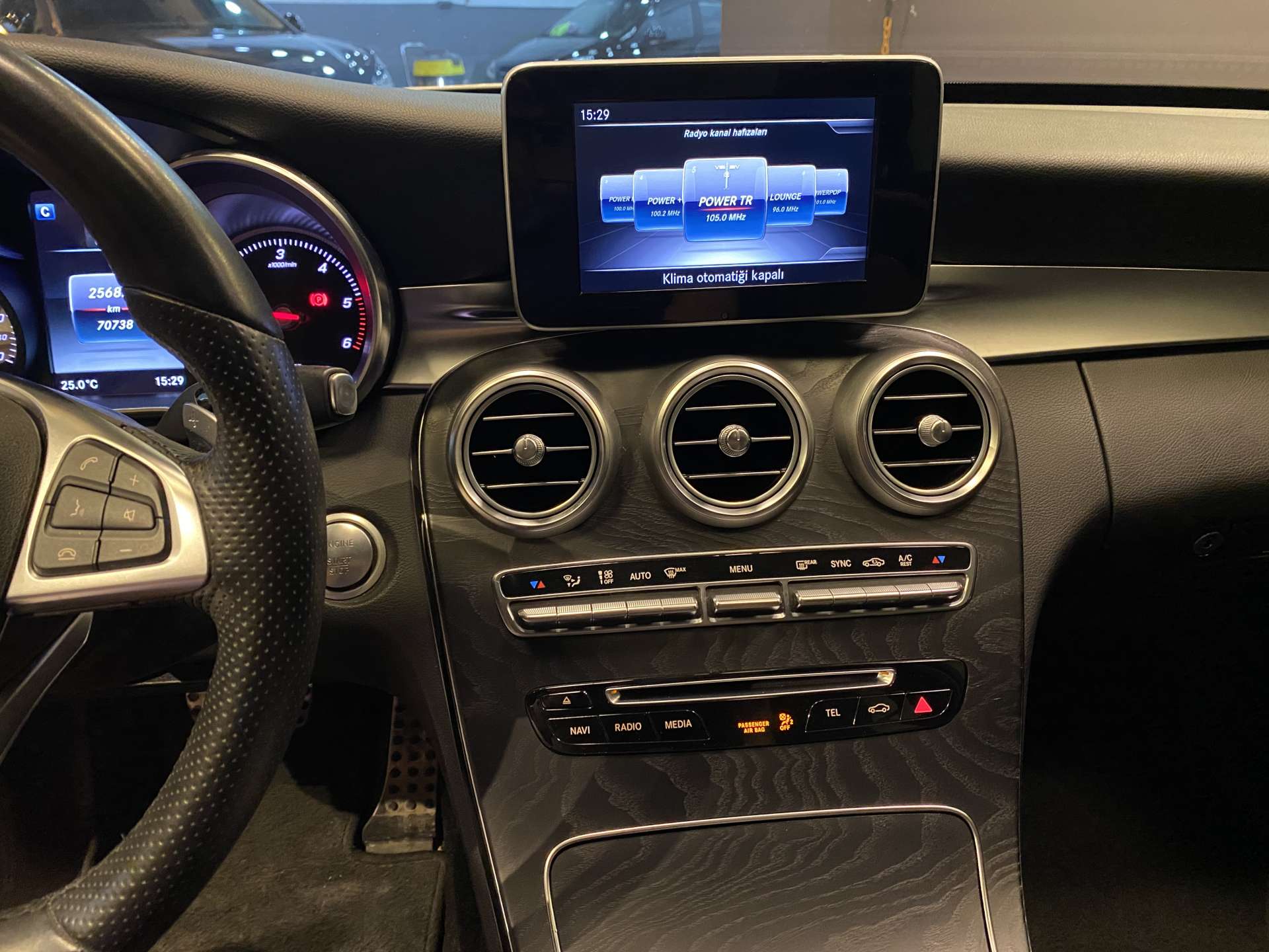 MERCEDES C200 BLUTEC AMG