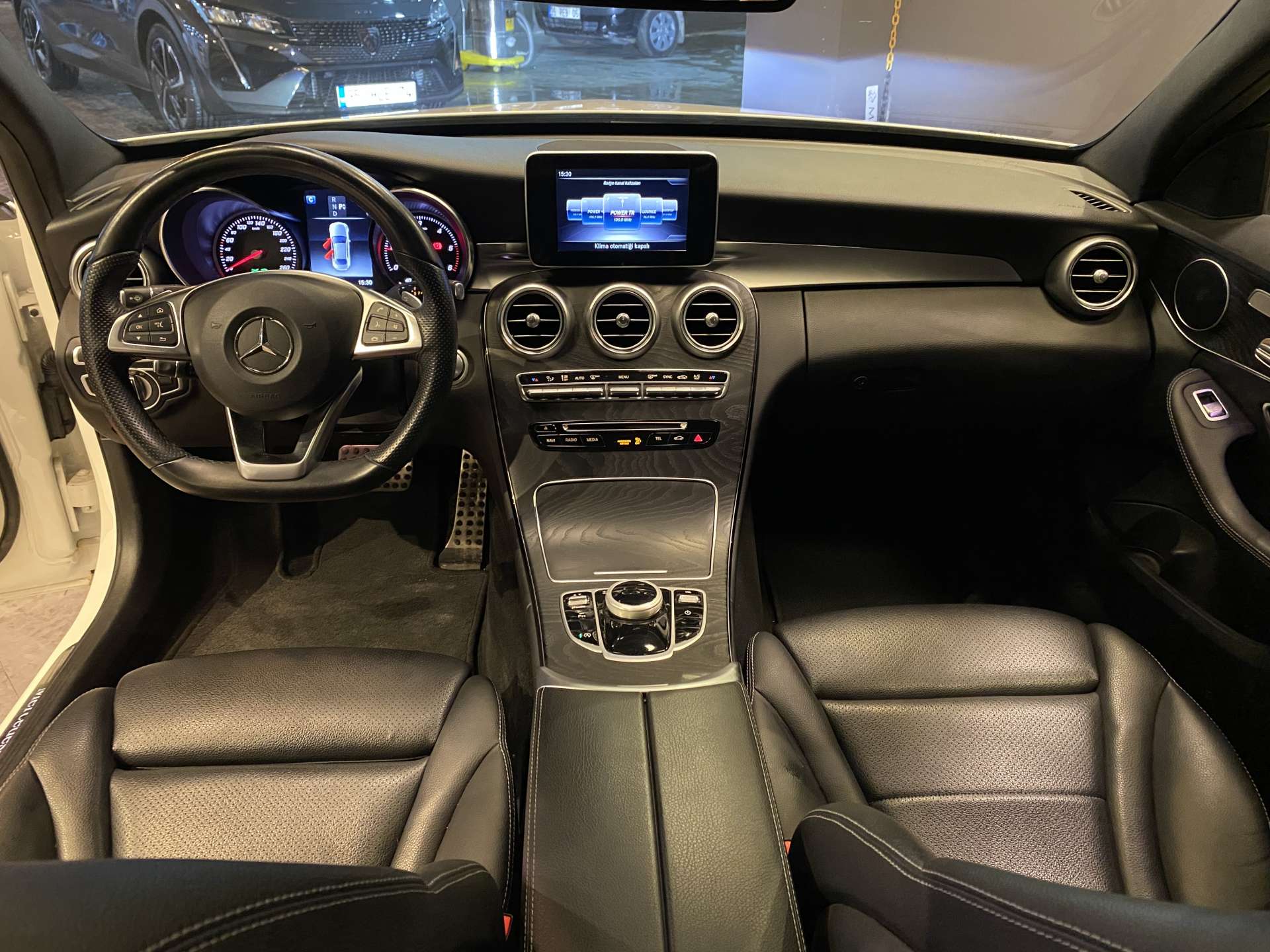MERCEDES C200 BLUTEC AMG