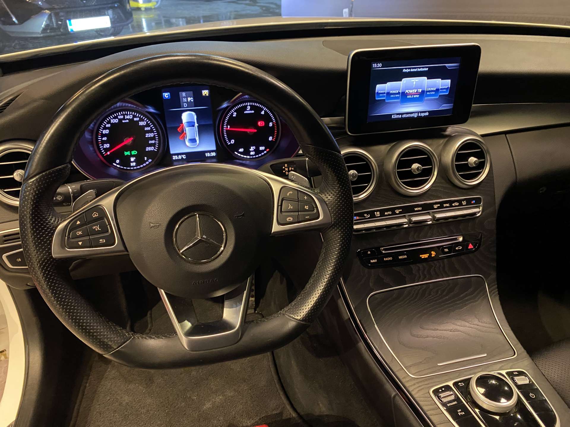 MERCEDES C200 BLUTEC AMG