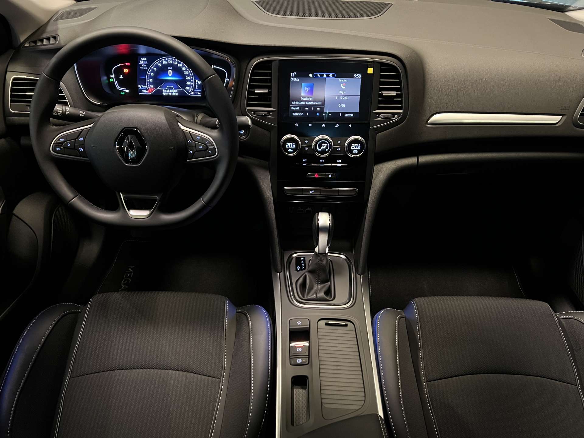 RENAULT MEGANE 1.3 TCE EDC  ICON