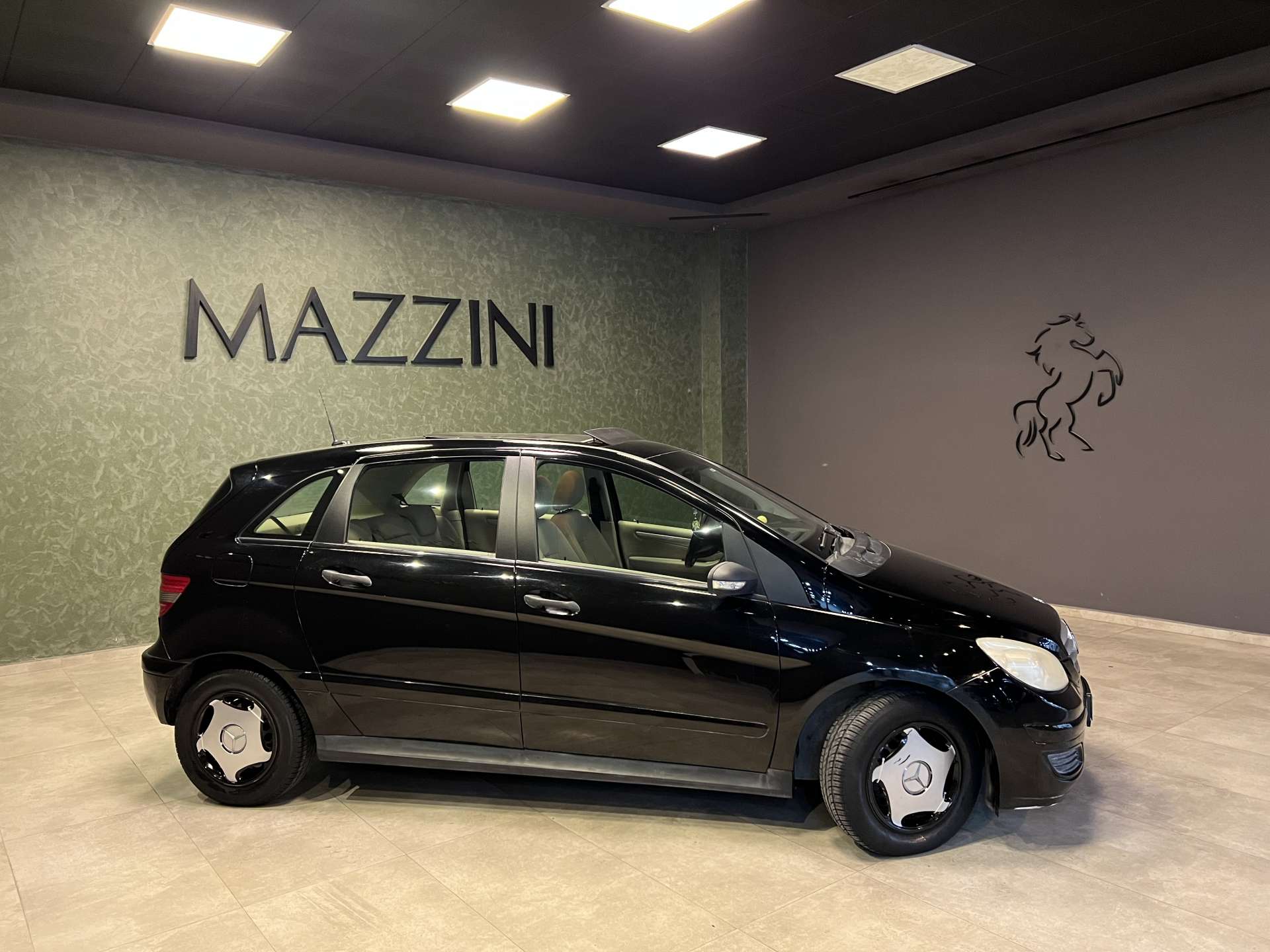 MERCEDES BENZ B150 BOYUT